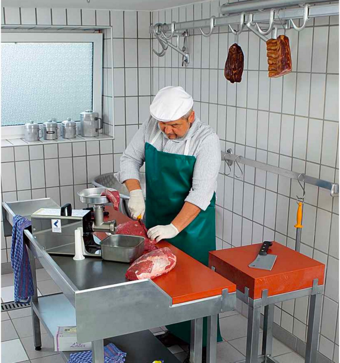 Fleisch verarbeiten in der Wildkammer