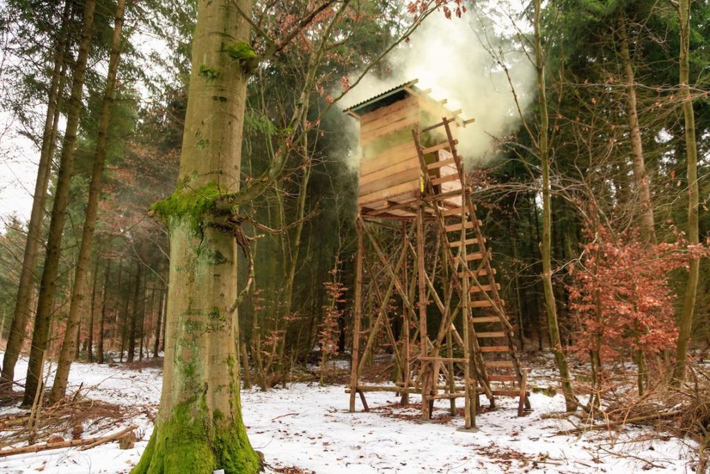 Windprüfung mit Rauchbombe